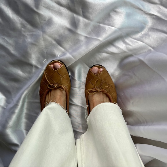 CHANEL BALLERINA BALLET FLATS - Picture 3 of 8